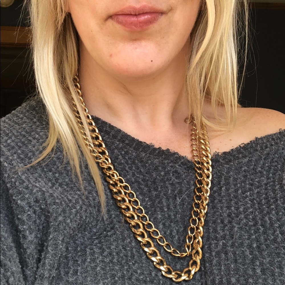 Gold chain necklace